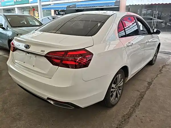 Geely Emgrand 2019