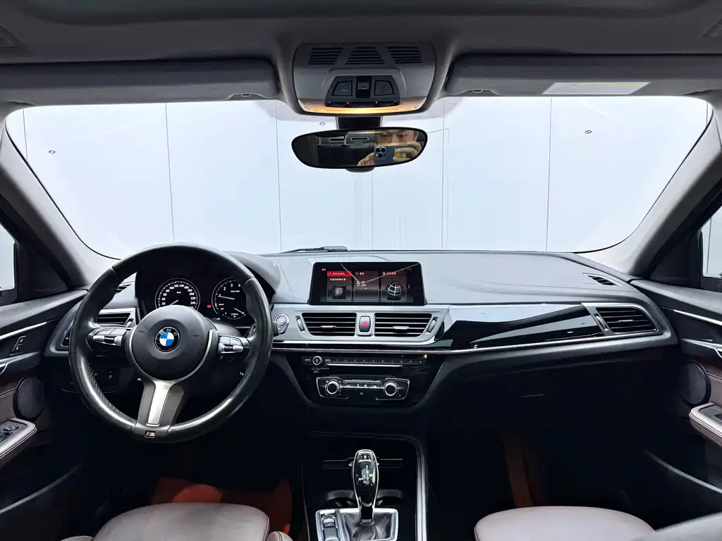 BMW 1 Series 2020 — фото 18