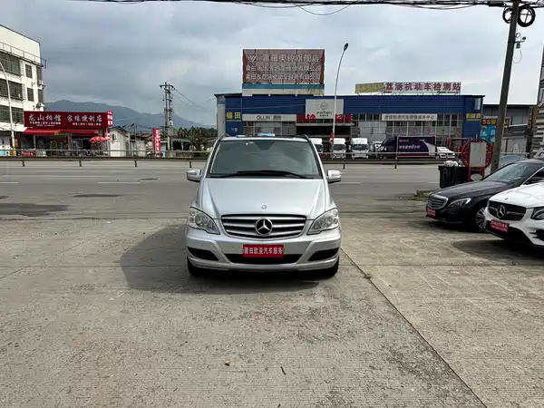 Mercedes-Benz Viano 2014