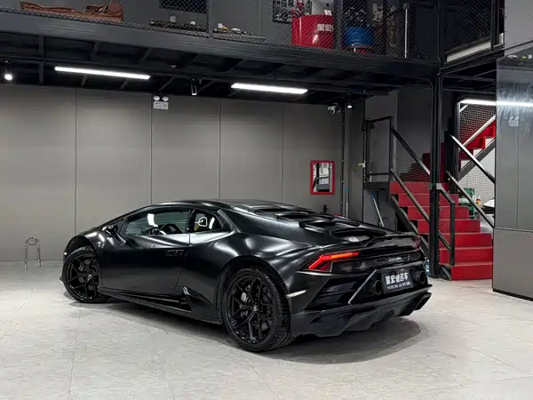 Lamborghini Huracan 2023