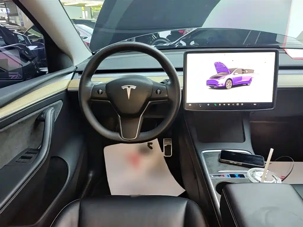 Tesla Model Y 2023 — фото 11