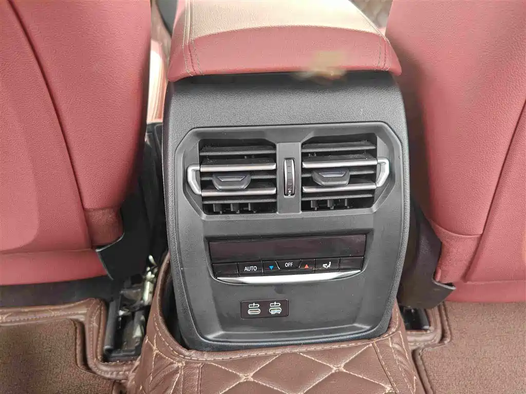 BMW 3 Series 2023 — фото 15
