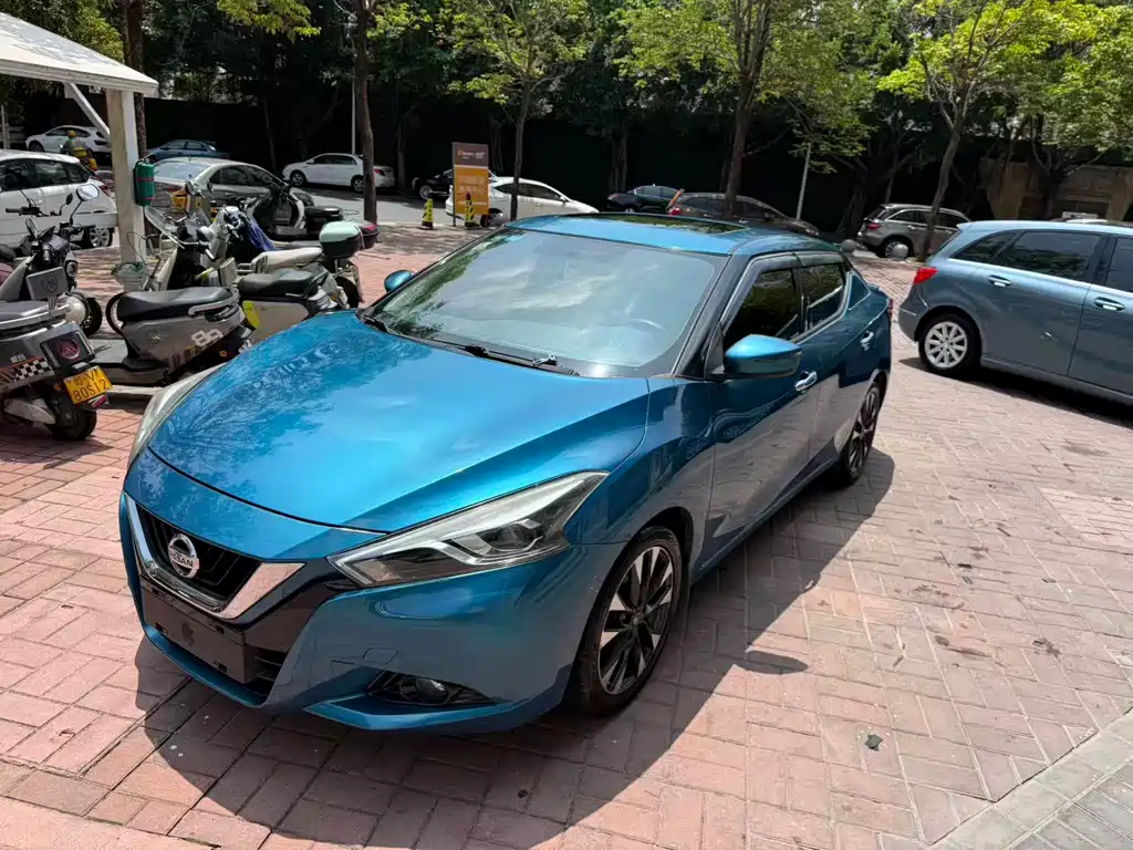Nissan Bluebird 2019