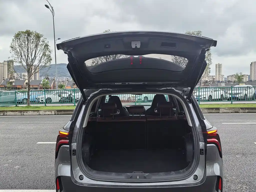 Changan CS75 PLUS 2021 — фото 15