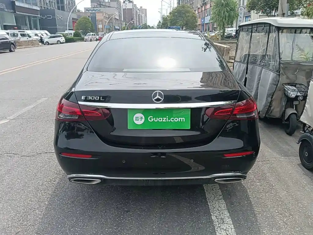 Mercedes-Benz E-Class 2022