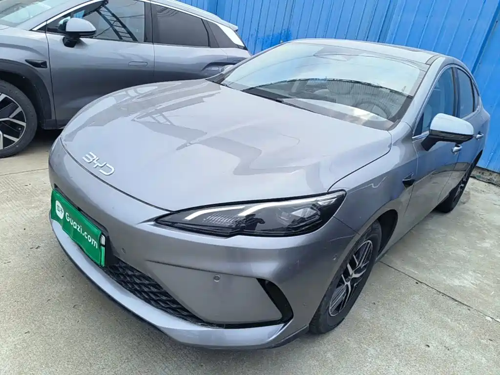 BYD Seal 05 DM-i 2025 — фото 2