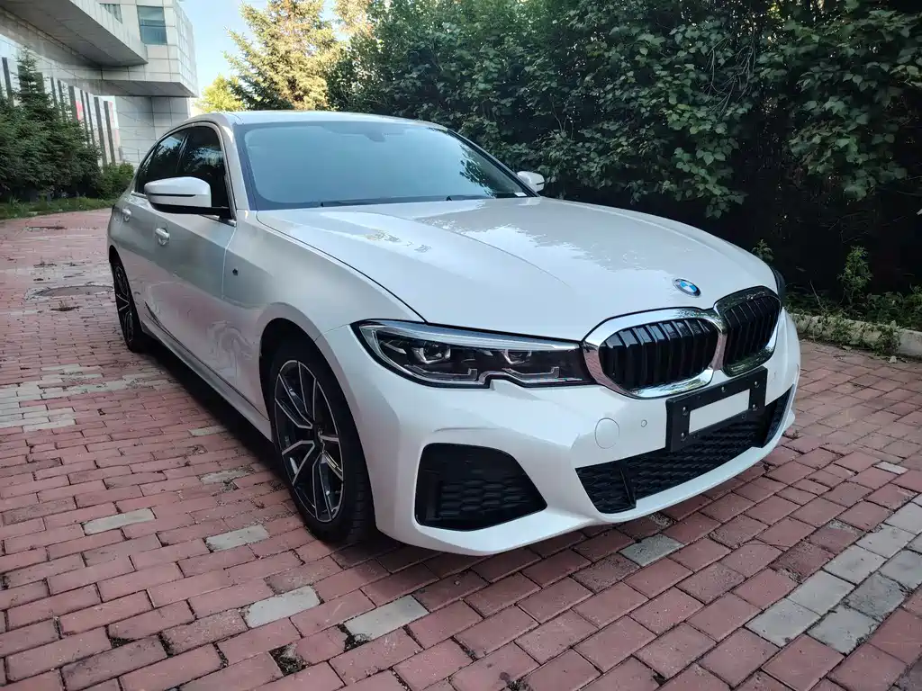 BMW 3 Series 2022