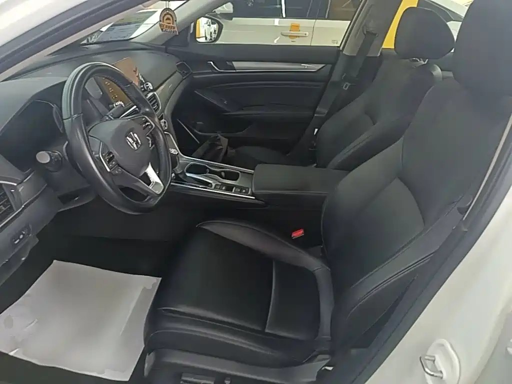 Honda Accord 2021 — фото 15