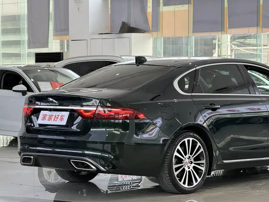 Jaguar XFL 2022 — фото 18