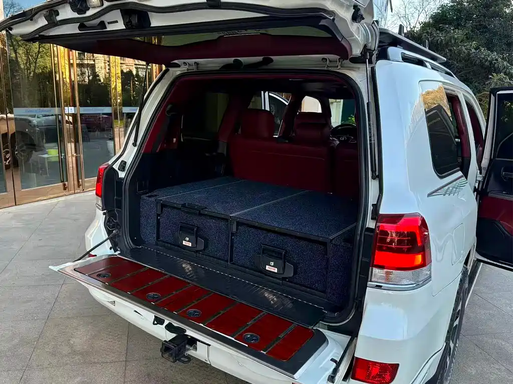 Toyota Land Cruiser 2020 — фото 15