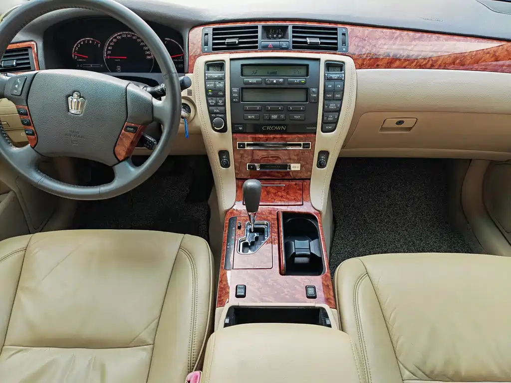 Toyota Crown 2006 — фото 10