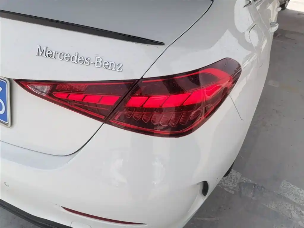 Mercedes-Benz C-Class 2023 — фото 8