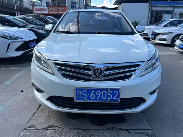 Changan Eado 2015
