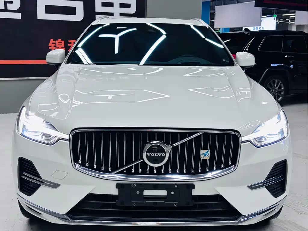 Volvo XC60 PHEV 2023 — фото 7