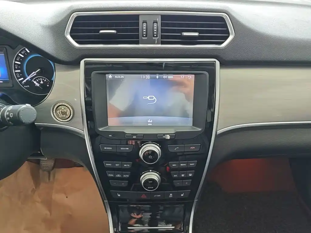 Haval H2 2015 — фото 13