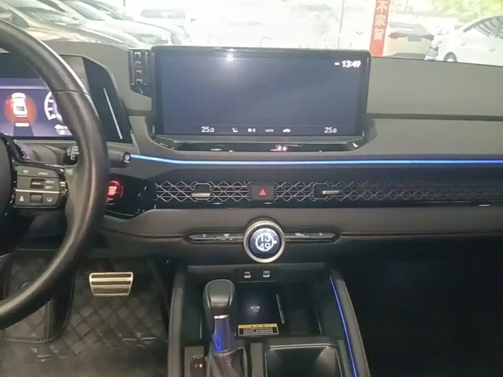 Honda Accord 2023 — фото 13