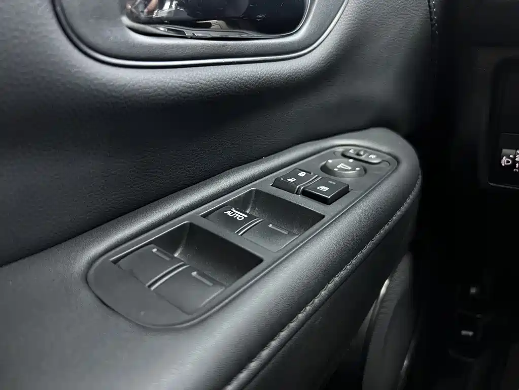 Honda Vezel 2022 — фото 11