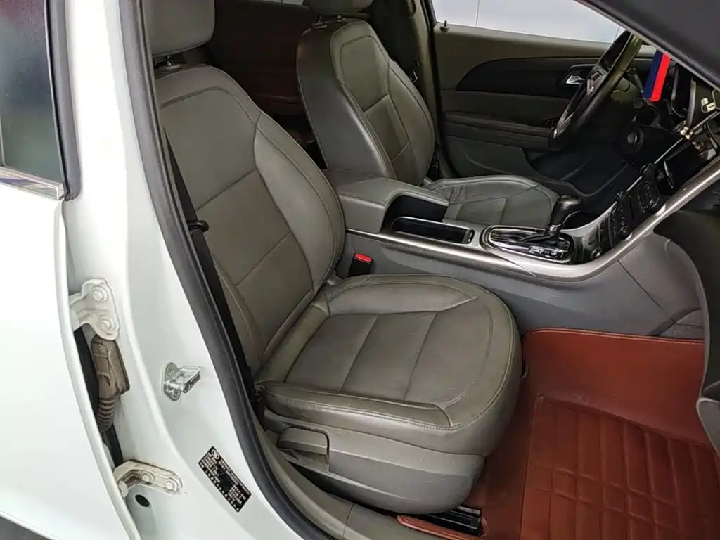 Chevrolet Malibu 2015 — фото 25