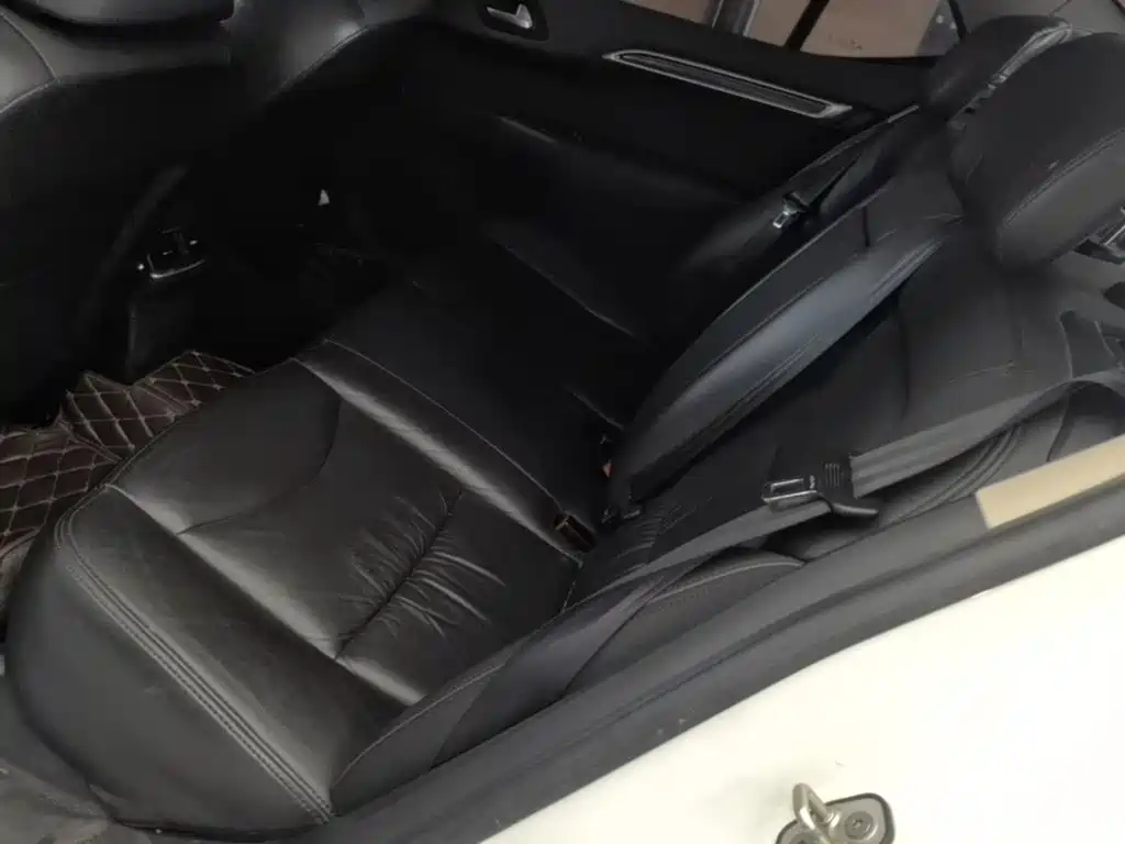 Citroën C4L 2015 — фото 17