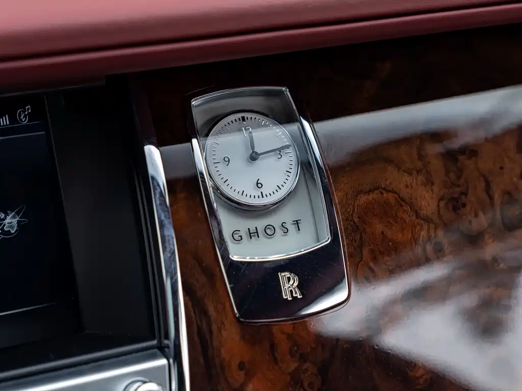 Rolls-Royce Ghost 2019 — фото 16
