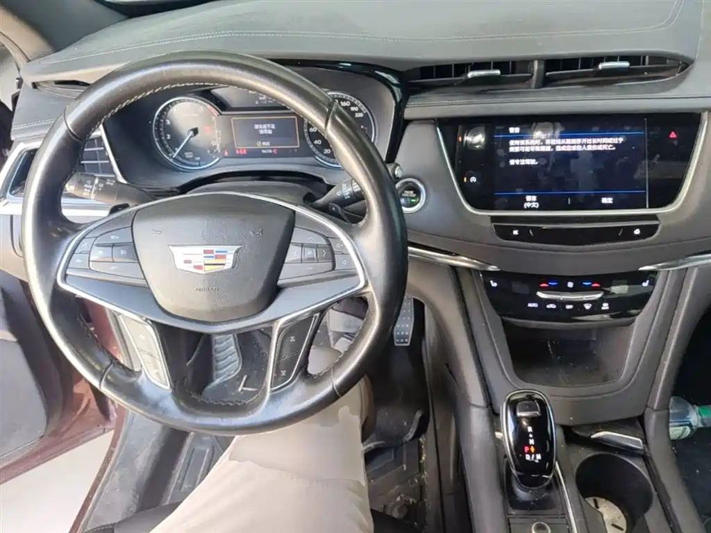 Cadillac XT5 2022 — фото 10