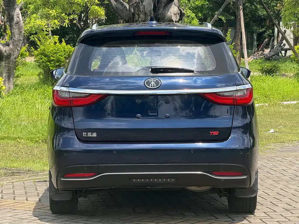 BYD MAX 2018 — фото 10
