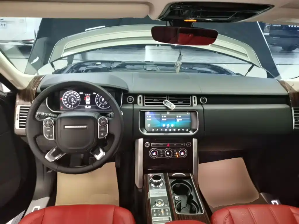 Land Rover Range Rover 2018 — фото 10