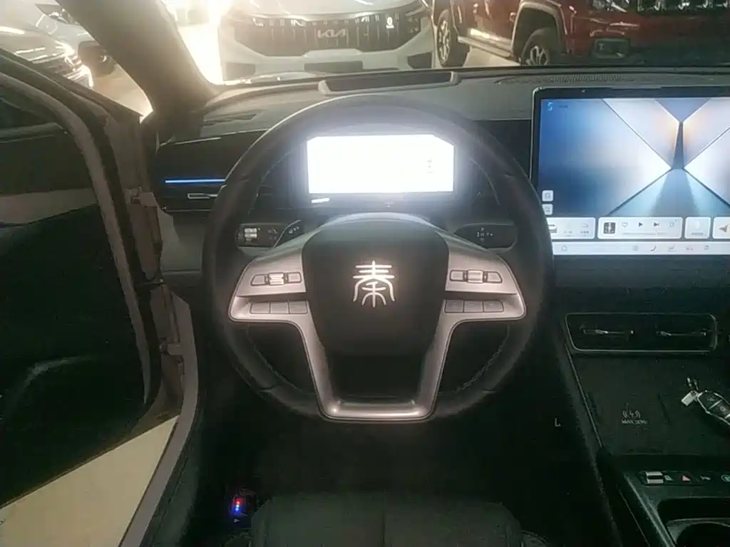 BYD Qin L 2025 — фото 11