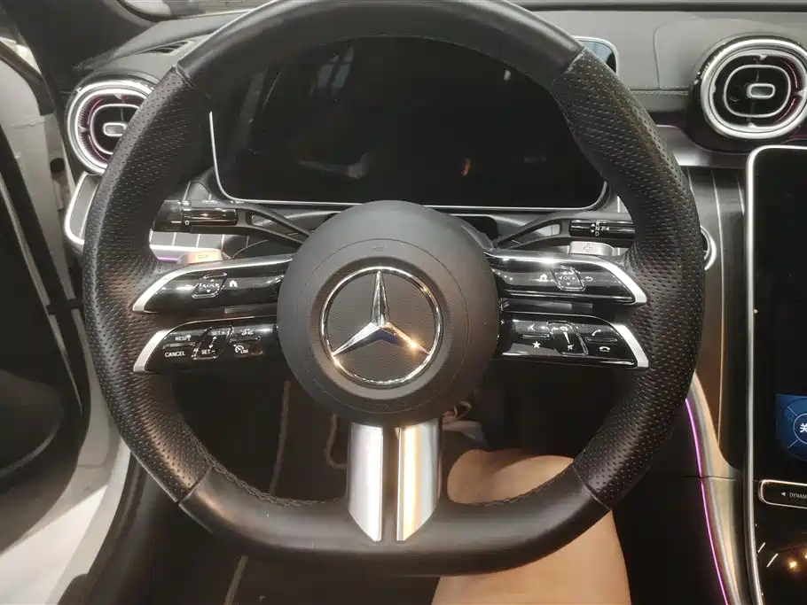 Mercedes-Benz C-Class 2024 — фото 15