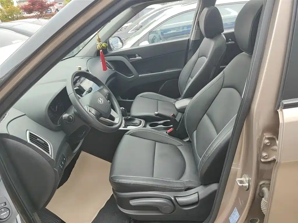 Hyundai ix25 2016 — фото 15