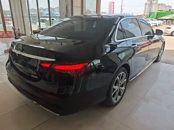Mercedes-Benz E-Class 2021