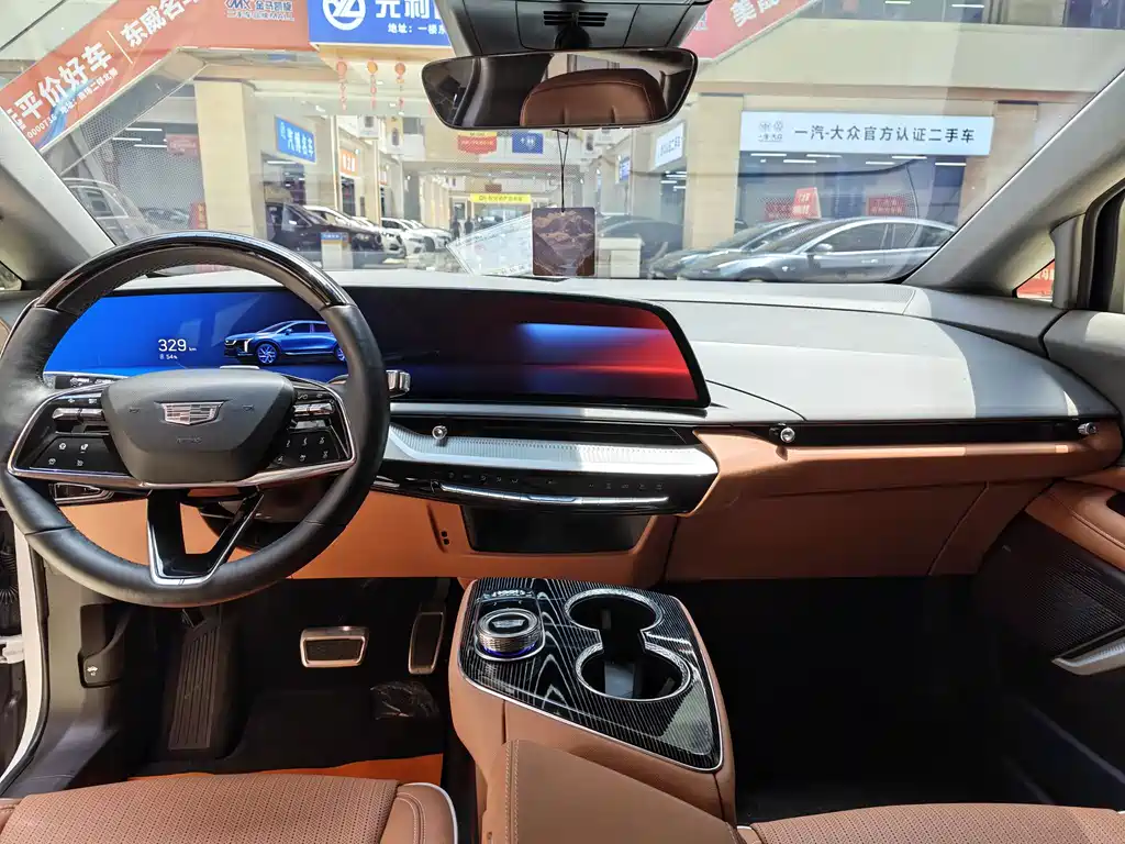 Cadillac IQ 2024 — фото 11