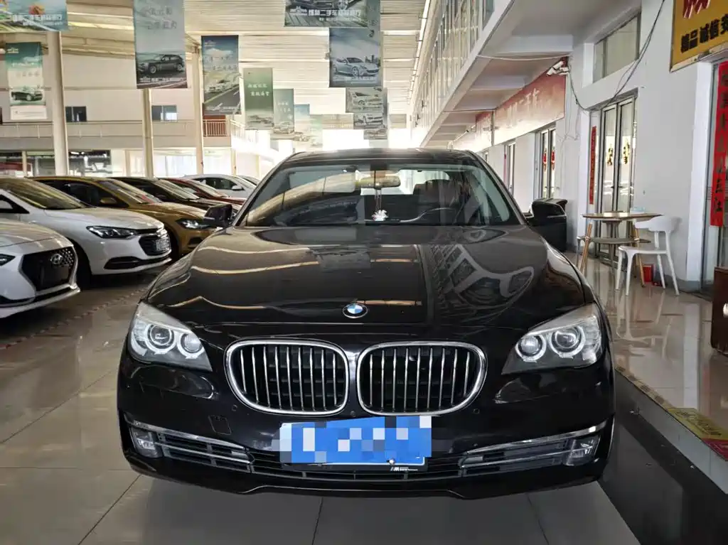 BMW 7 Series 2014 — фото 2