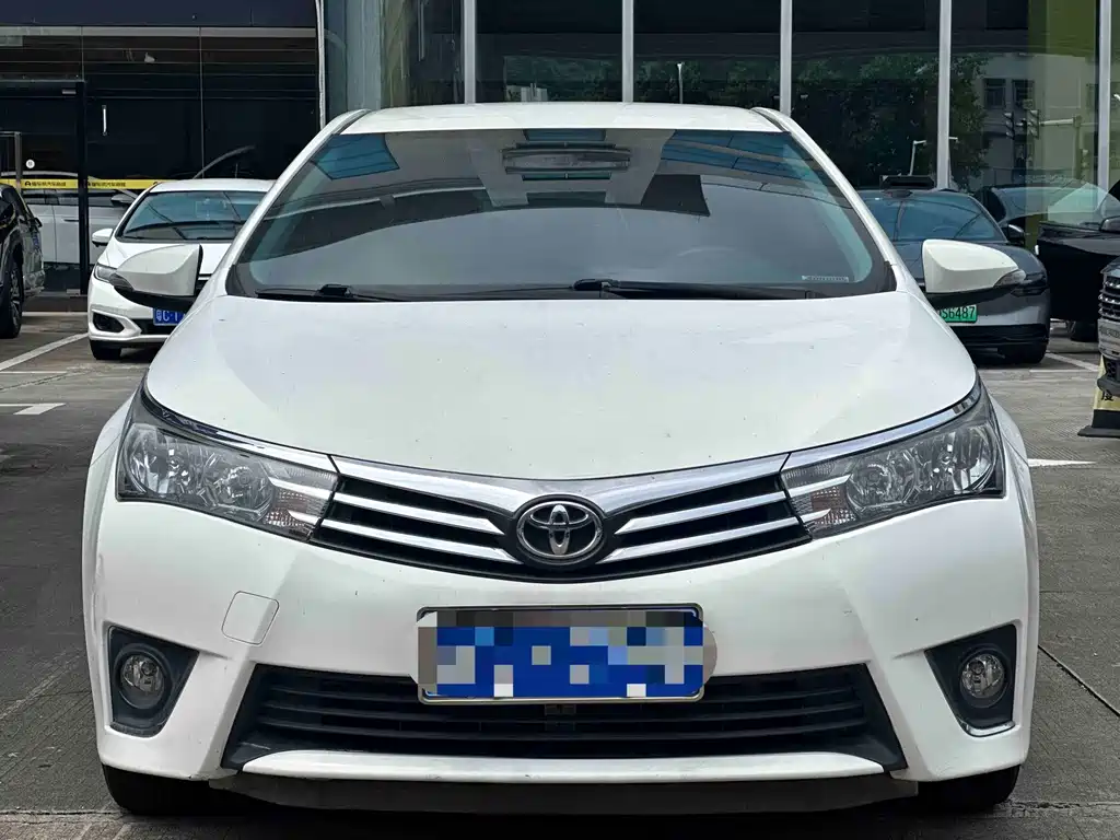 Toyota Corolla 2017 — фото 2