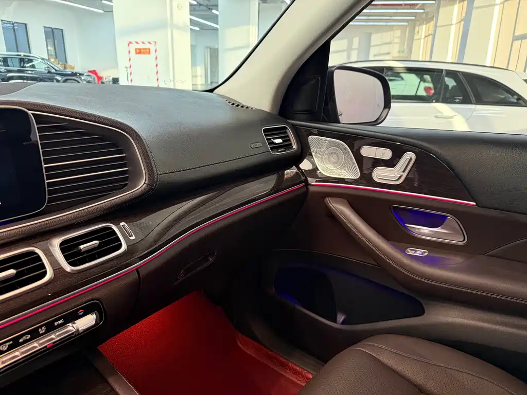 Mercedes-Benz GLE 2021 — фото 12