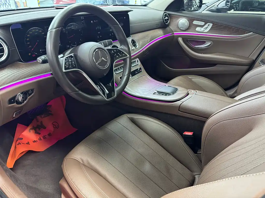 Mercedes-Benz E-Class 2023 — фото 4