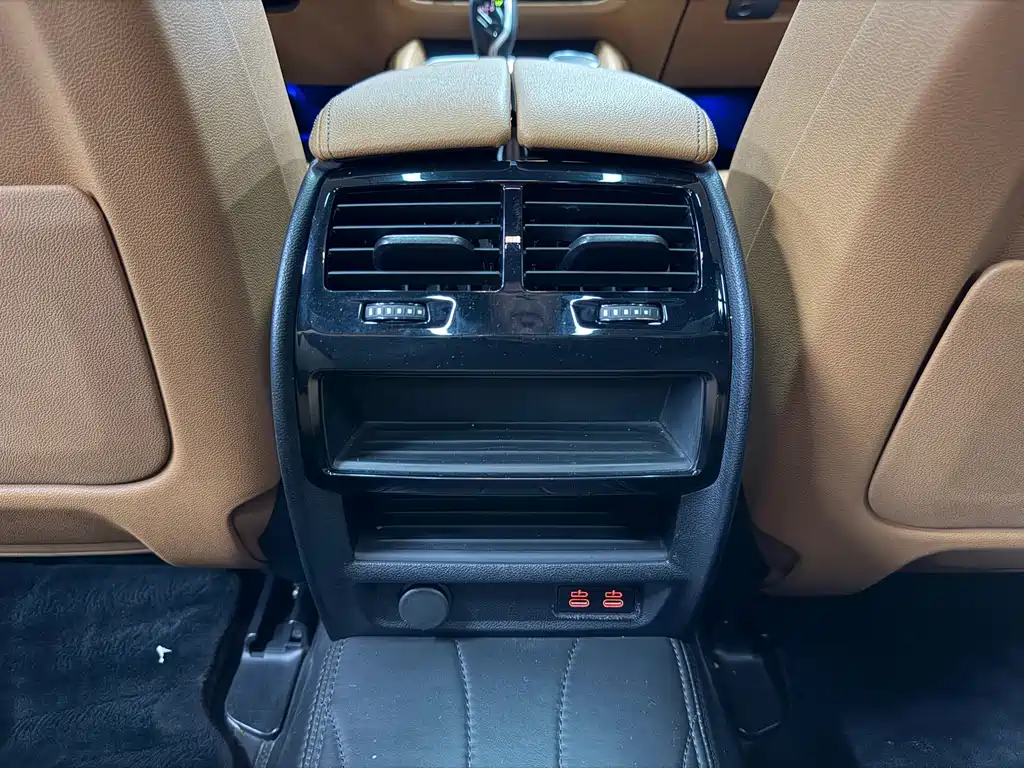 BMW 5 Series 2023 — фото 19