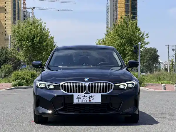 BMW 3 Series 2023