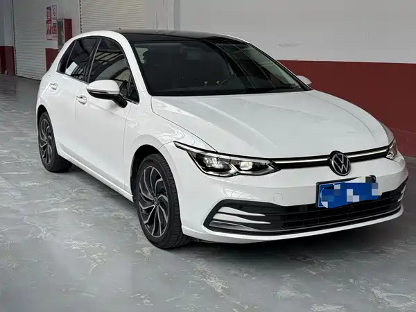 Volkswagen Golf 2023