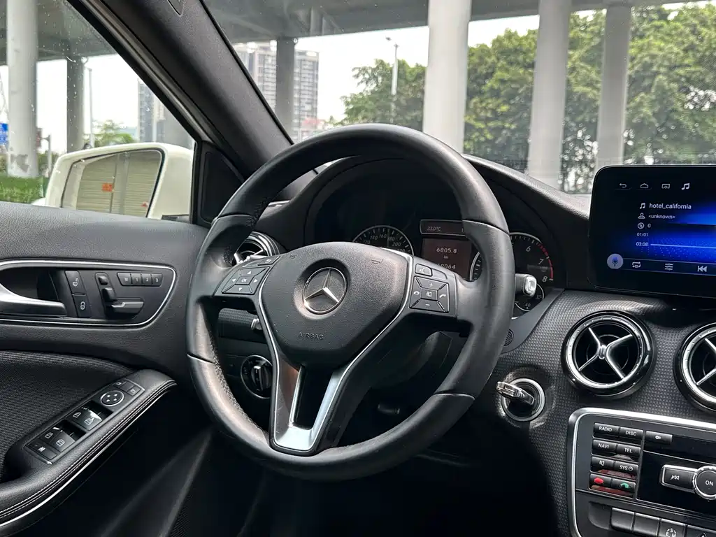 Mercedes-Benz A-Class 2013 — фото 8