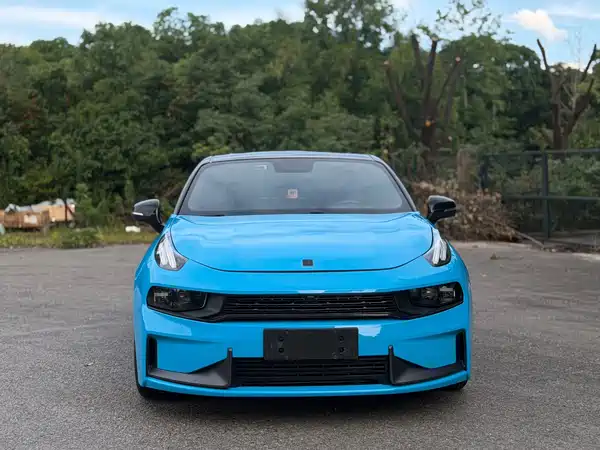 Lynk & Co 03 2022
