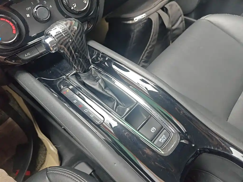 Honda Vezel 2017 — фото 14