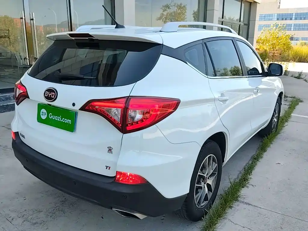 BYD Song 2016