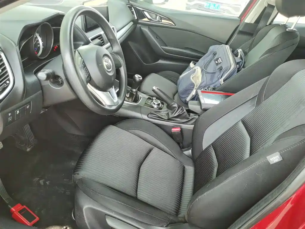 Mazda 3 Axela 2015 — фото 15