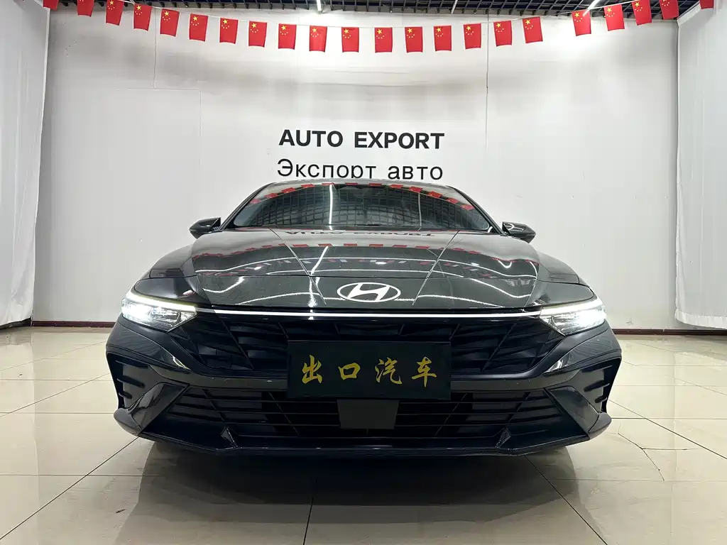 Hyundai Elantra 2023