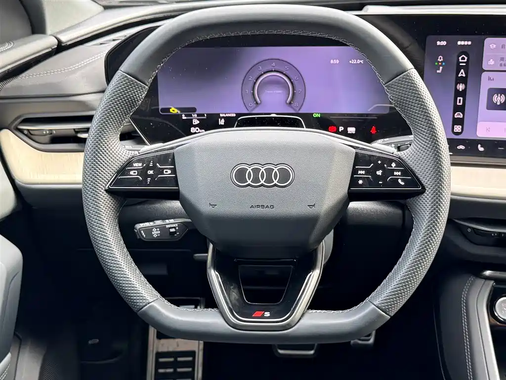 Audi Q5L 2025 — фото 17