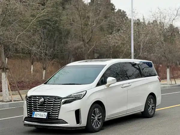 Buick GL8 2023