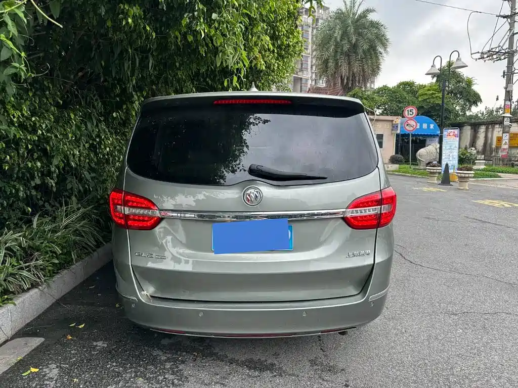 Buick GL8 2014