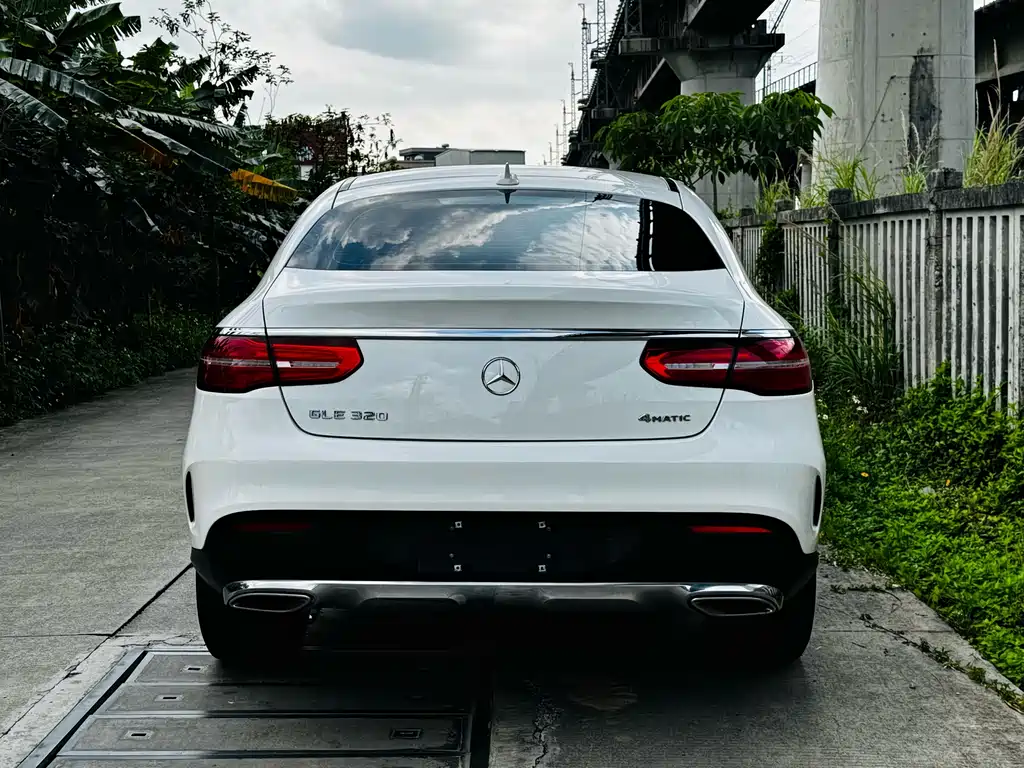 Mercedes-Benz GLE Coupe 2017 — фото 14