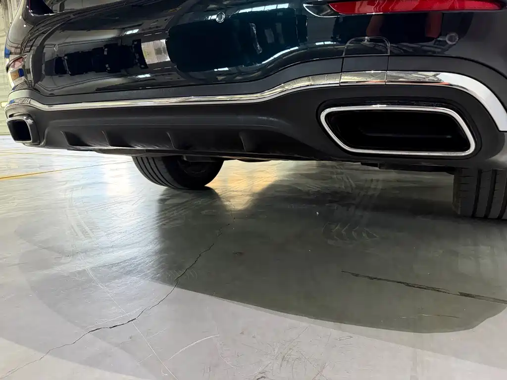 Mercedes-Benz C-Class 2023 — фото 17